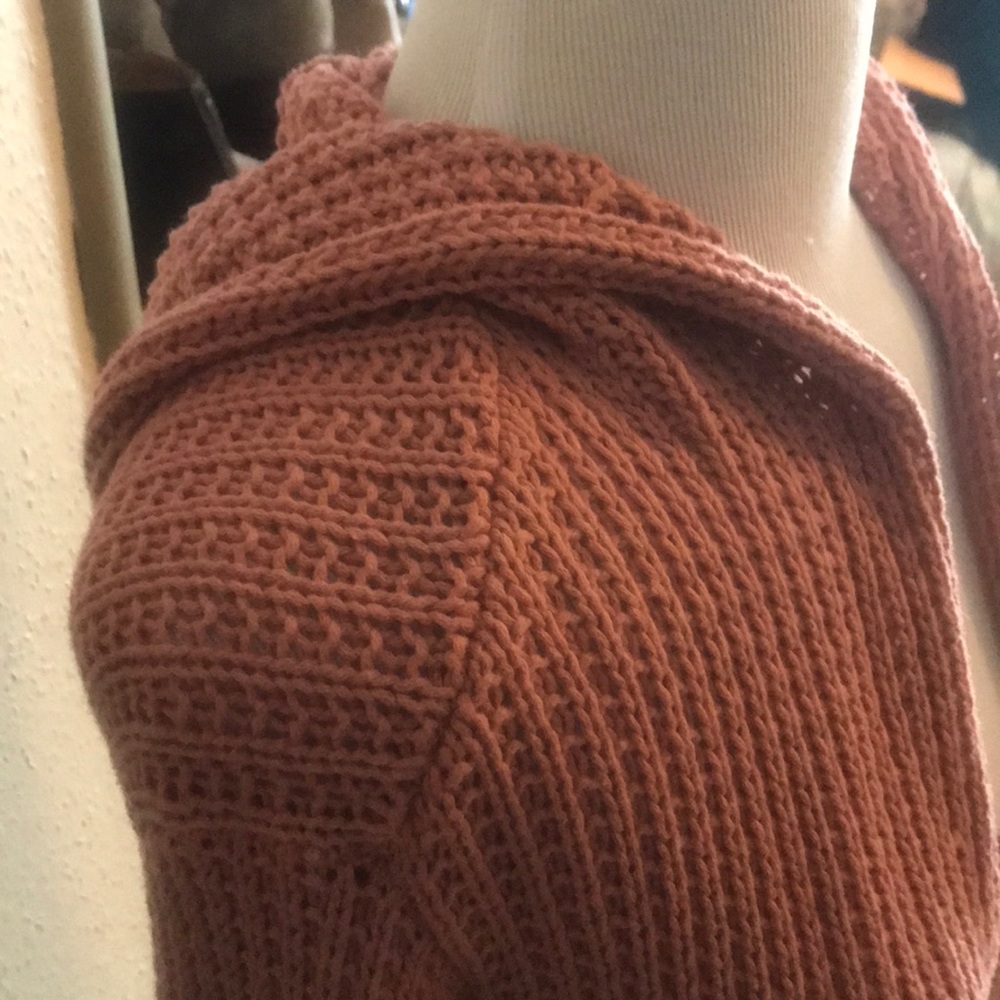 Sweater - Picture 5 of 8